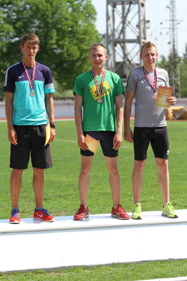 970130_657602780933110_610681340_n