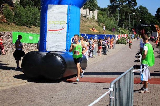 Kristaps VĒJŠ-ĀBOLIŅŠ ir pamatīgi ieskrējies. Šeit uz kārtējo apli.